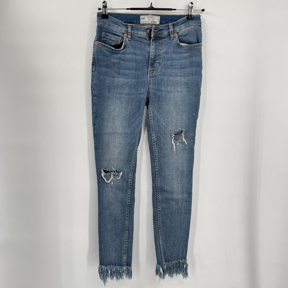 Free People Skinny Jeans Size 27 Mid Rise Fringe Hem Cropped Distressed‎ Rip